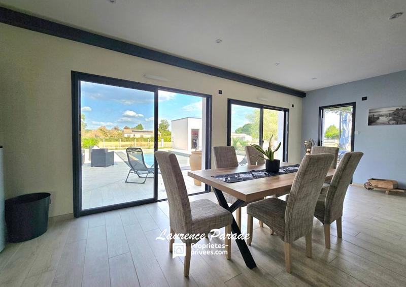 Maison - 194 m² - 6 pièces