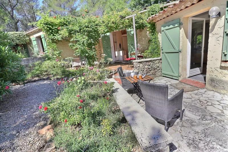 Villa - 230 m² - 8 pièces