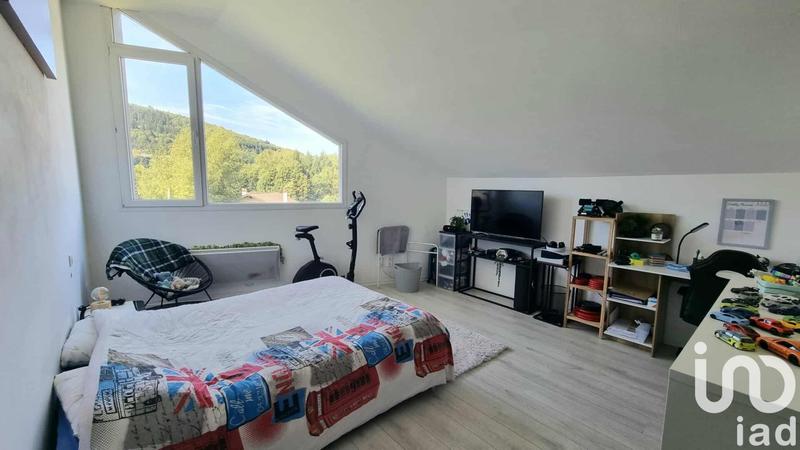 Maison - 238 m² - 6 pièces