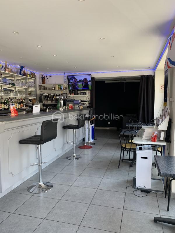 Local commercial - 75 m² - 3 pièces