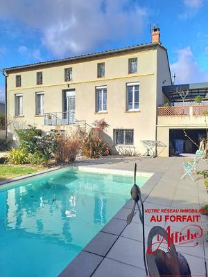 Maison - 160 m² - 6 pièces