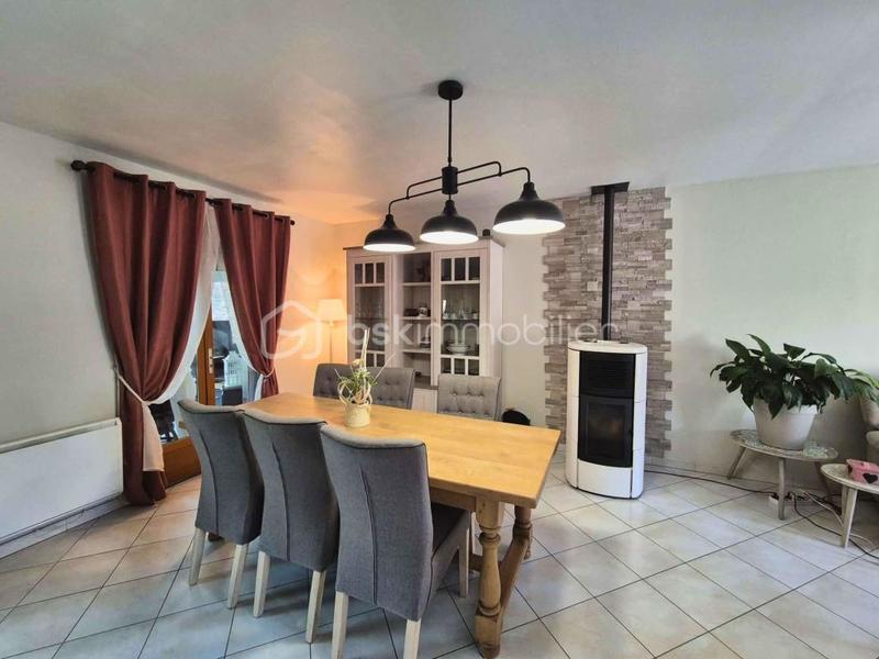 Maison - 137 m² - 4 pièces