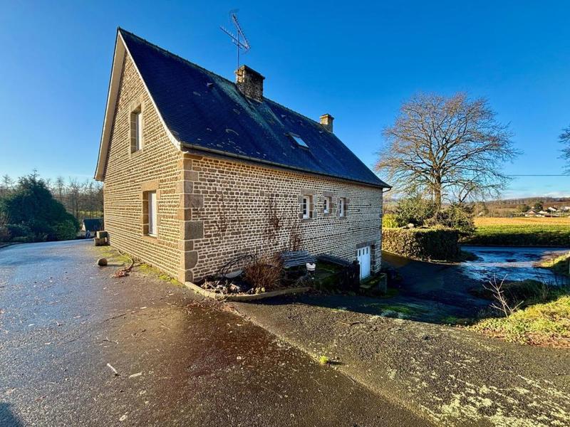 Maison en pierre - 140 m² - 6 pièces