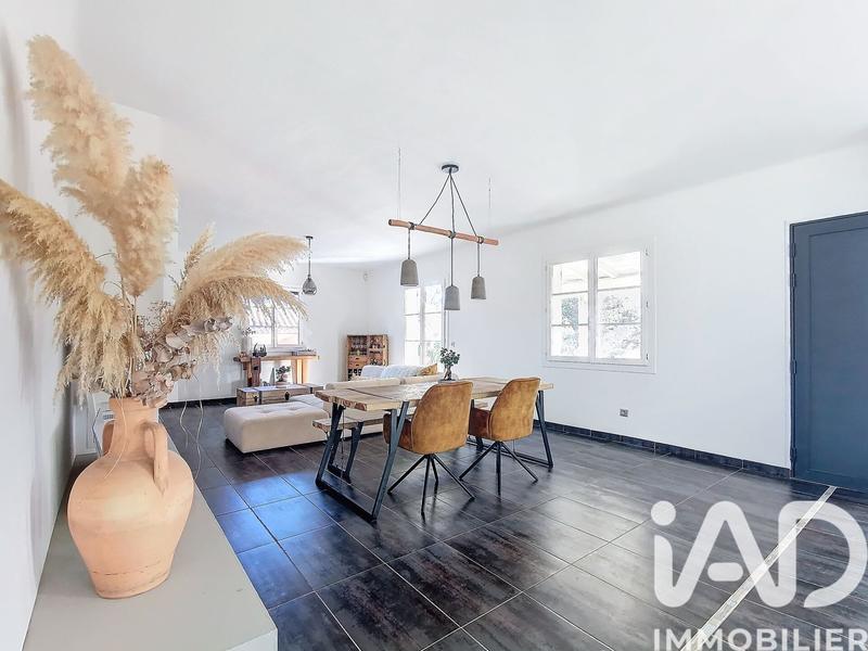 Maison - 185 m² - 5 pièces