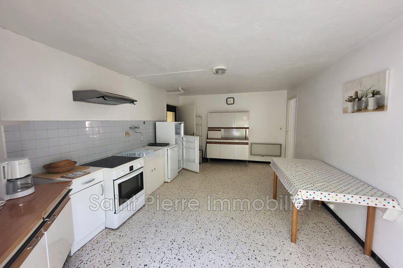 Maison - 305 m² - 6 pièces
