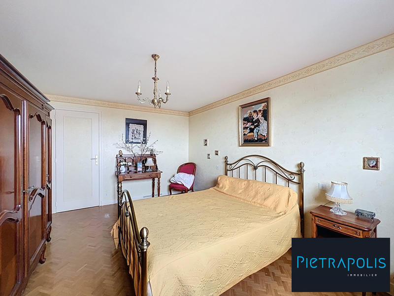 Maison - 196 m² - 7 pièces