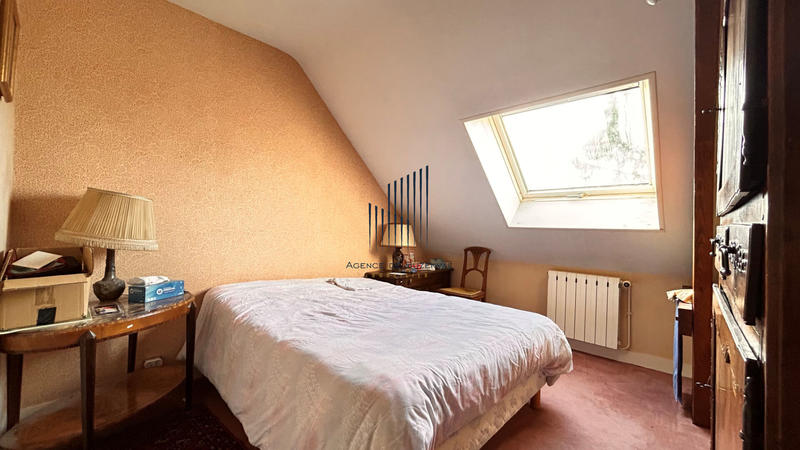 Maison - 162 m² - 8 pièces