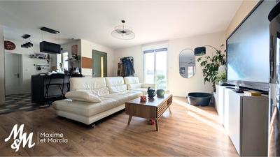 Maison - 99 m² - 5 pièces