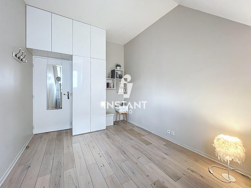 Maison contemporaine - 93 m² - 5 pièces