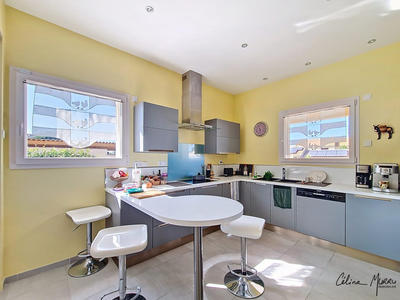 Maison traditionnelle - 127 m² - 4 pièces