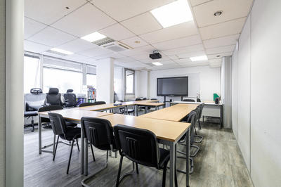 Local commercial - 225 m² - 8 pièces