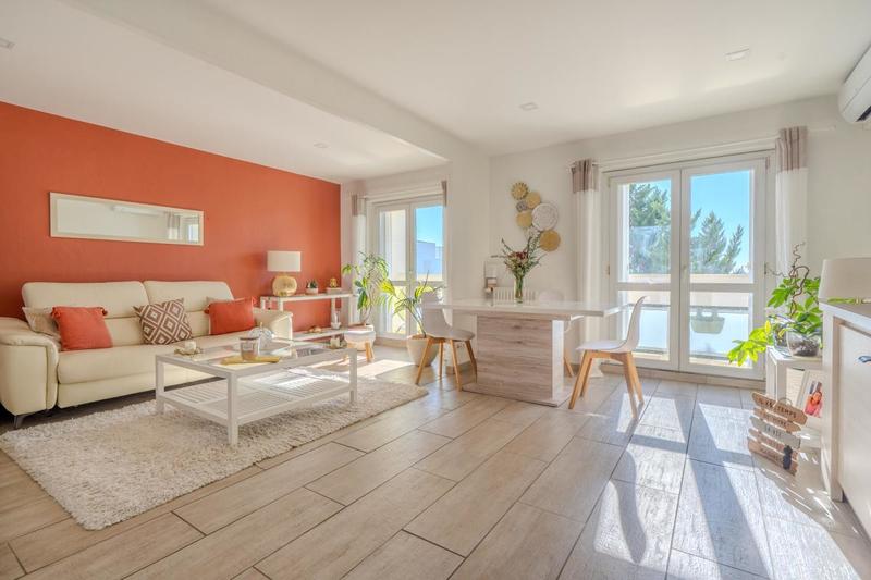 Appartement - 82 m² - 3 pièces