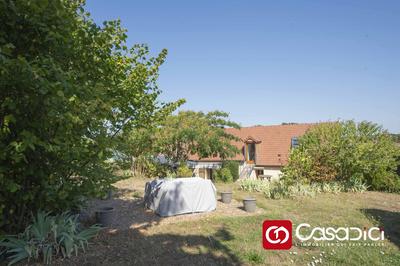 Maison - 90 m² - 6 pièces