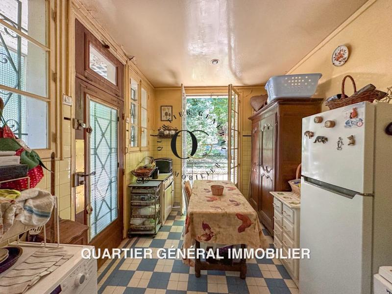 Maison de maîtres - 300 m² - 6 pièces