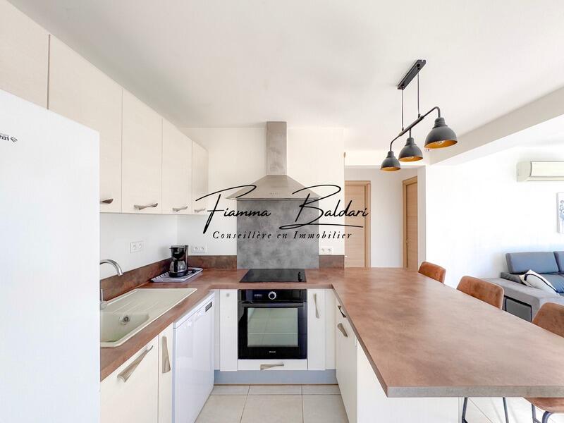 Maison - 76 m² - 4 pièces