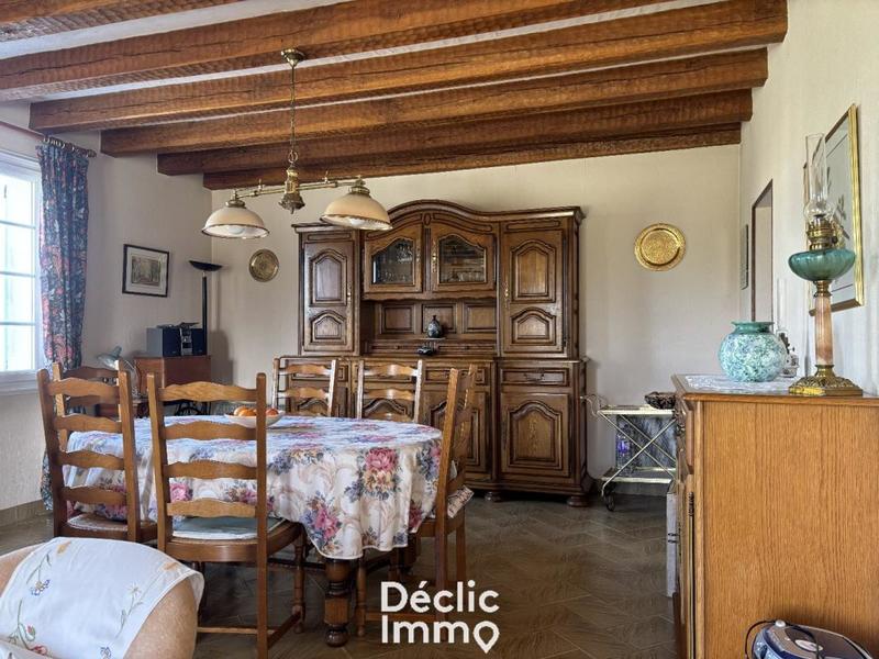 Maison - 265 m² - 11 pièces