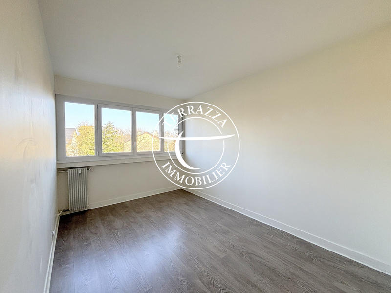 Appartement - 97 m² - 5 pièces