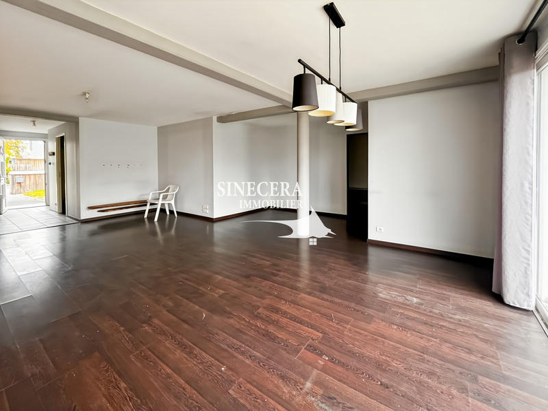 Maison traditionnelle - 118 m² - 5 pièces