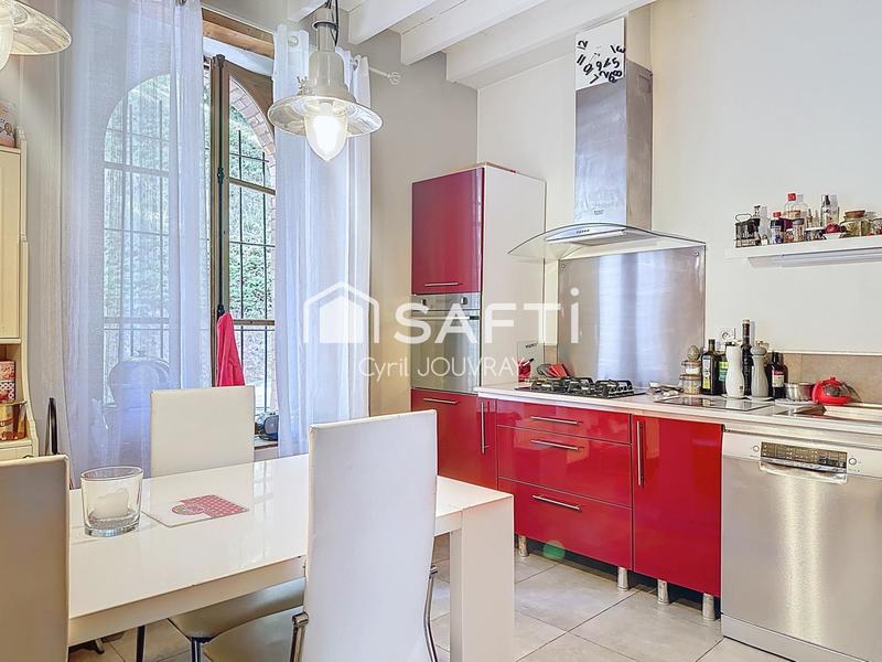 Maison - 200 m² - 7 pièces