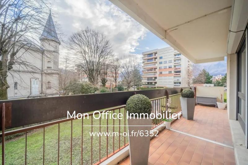 Appartement - 83 m² - 4 pièces
