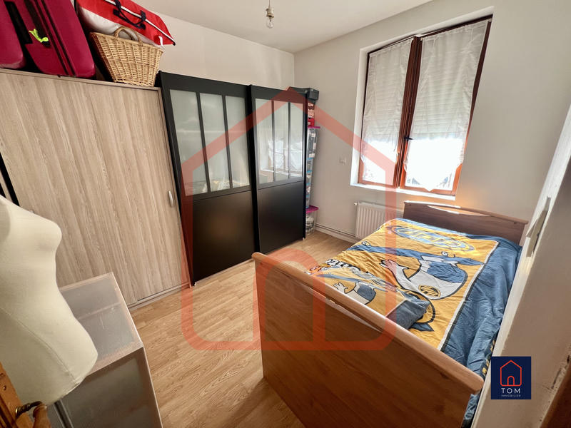 Maison - 93 m² - 5 pièces