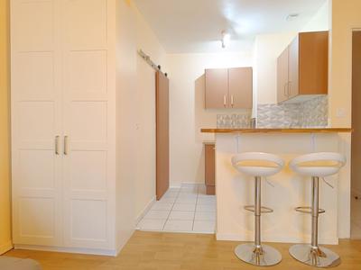 Studio - 25 m² - 1 pièce