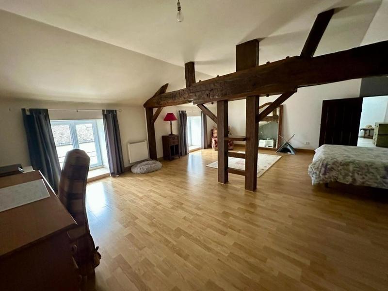 Maison - 155 m² - 6 pièces