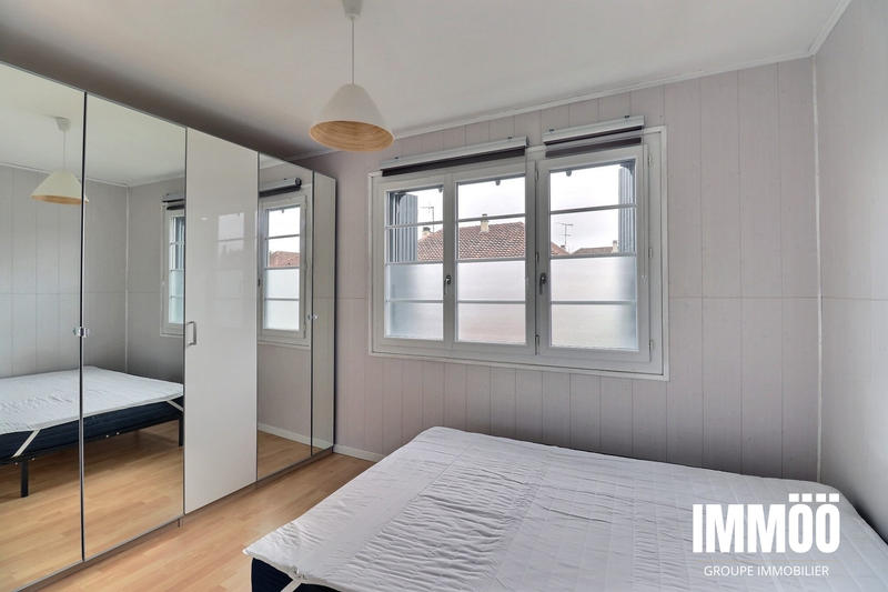 Maison - 90 m² - 5 pièces