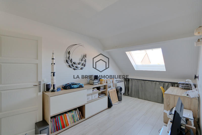 Maison - 135 m² - 6 pièces