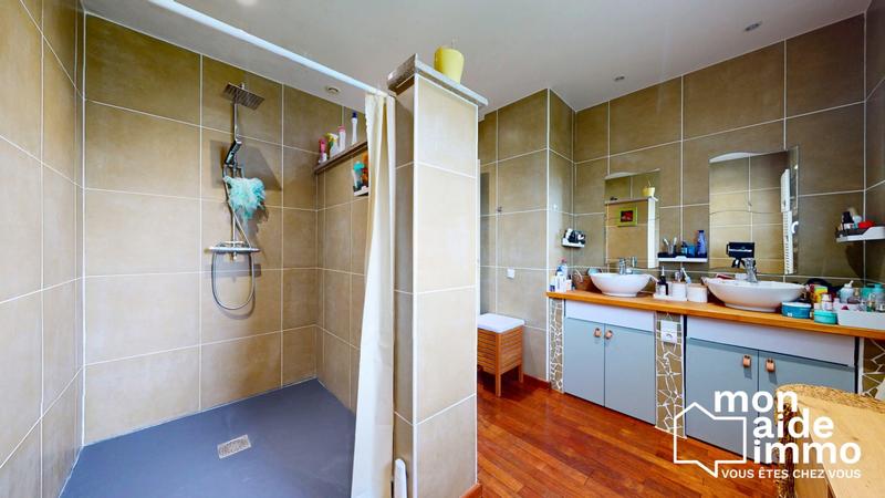 Maison - 158 m² - 6 pièces