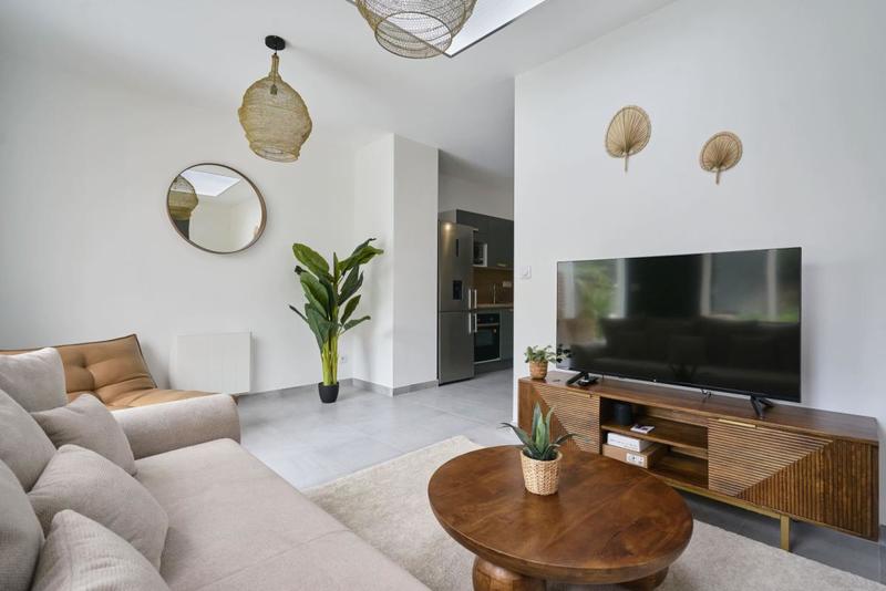 Maison - 104 m² - 6 pièces