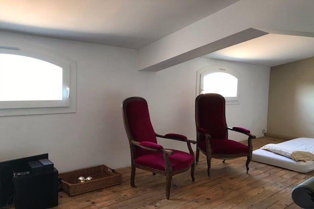 Maison - 230 m² - 6 pièces