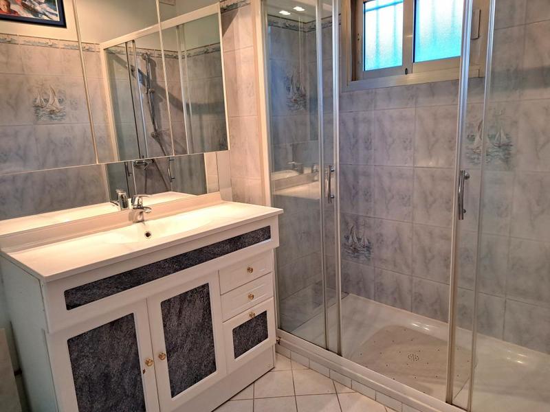 Appartement - 100 m² - 4 pièces