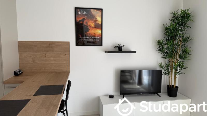 Chambre - 11 m² - 1 pièce