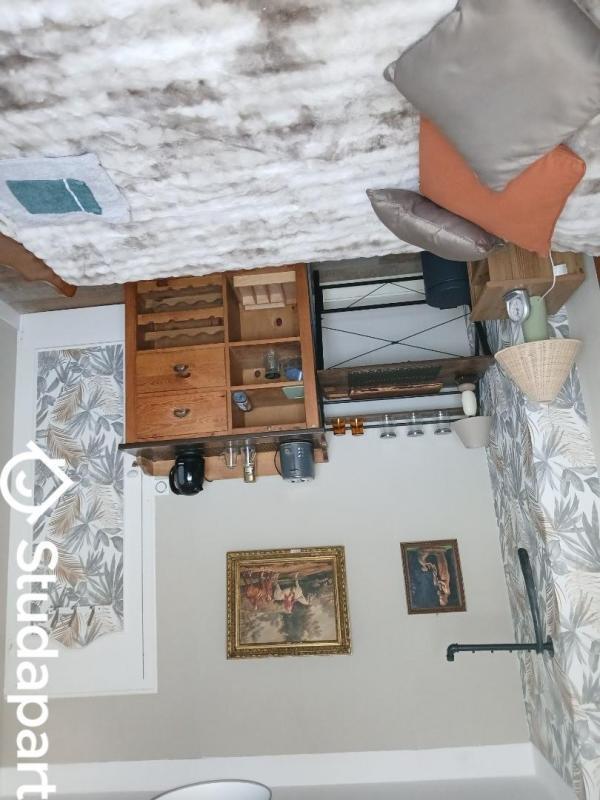 Chambre - 10 m² - 1 pièce