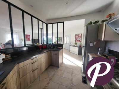 Maison - 147 m² - 5 pièces