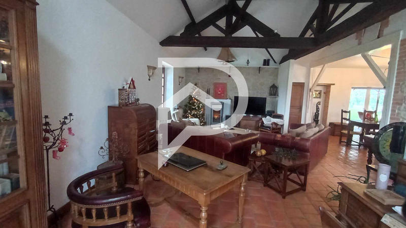 Maison - 153 m² - 6 pièces