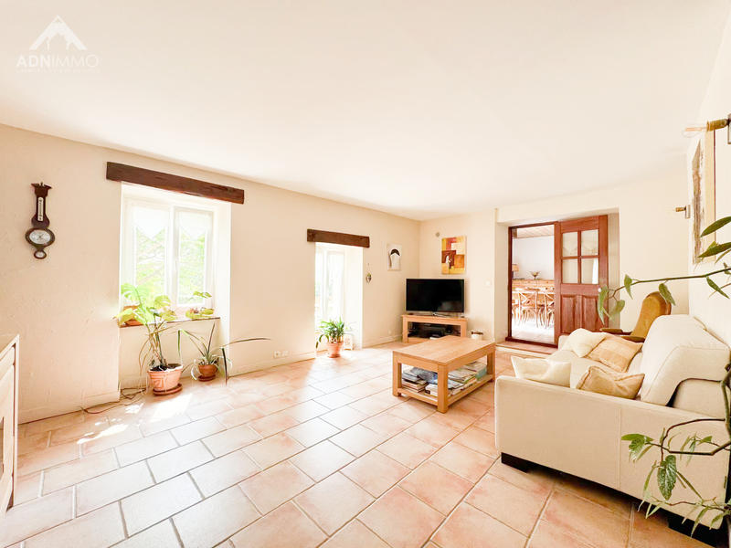 Maison - 200 m² - 6 pièces