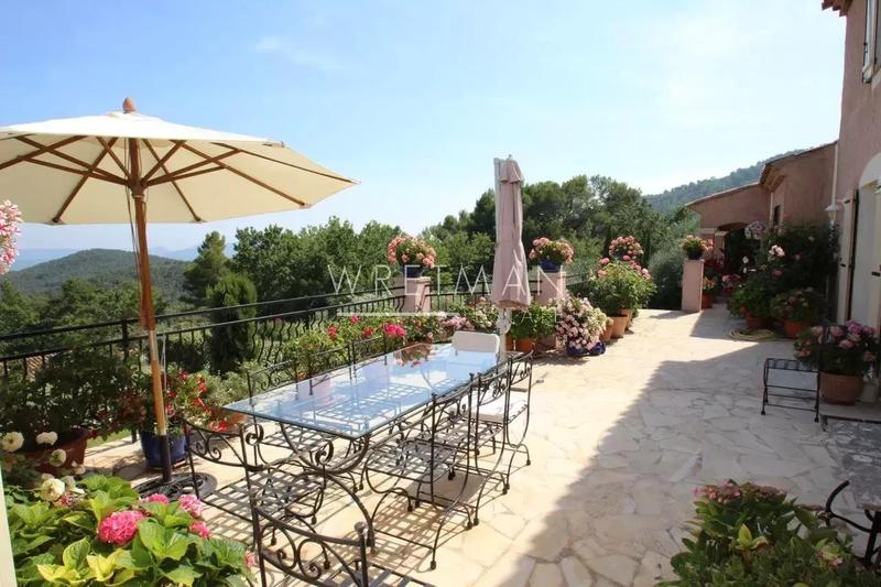 Villa - 167 m² - 5 pièces
