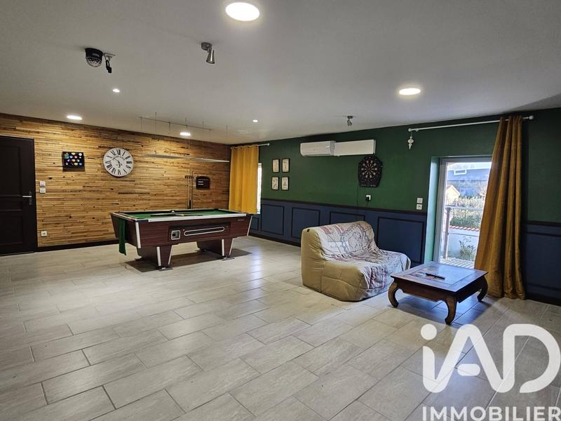 Maison - 296 m² - 10 pièces