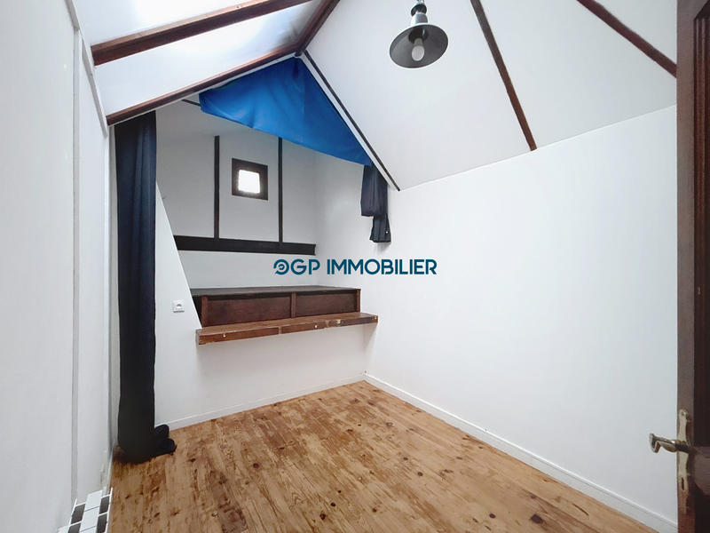 Appartement - 101 m² - 4 pièces