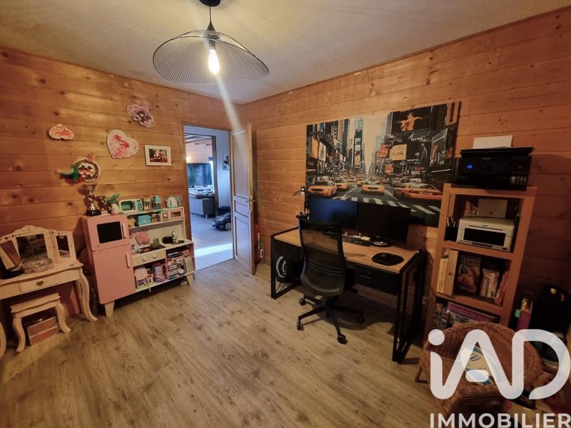 Maison - 185 m² - 8 pièces