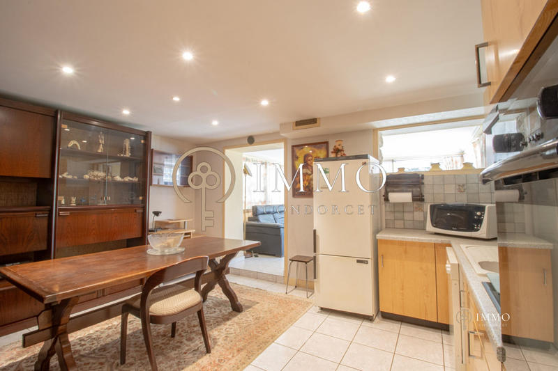 Maison - 182 m² - 8 pièces