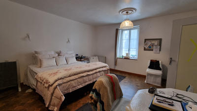 Maison - 190 m² - 10 pièces