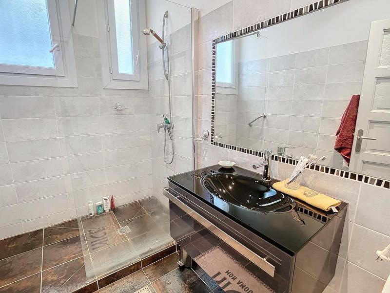 Appartement - 96 m² - 4 pièces