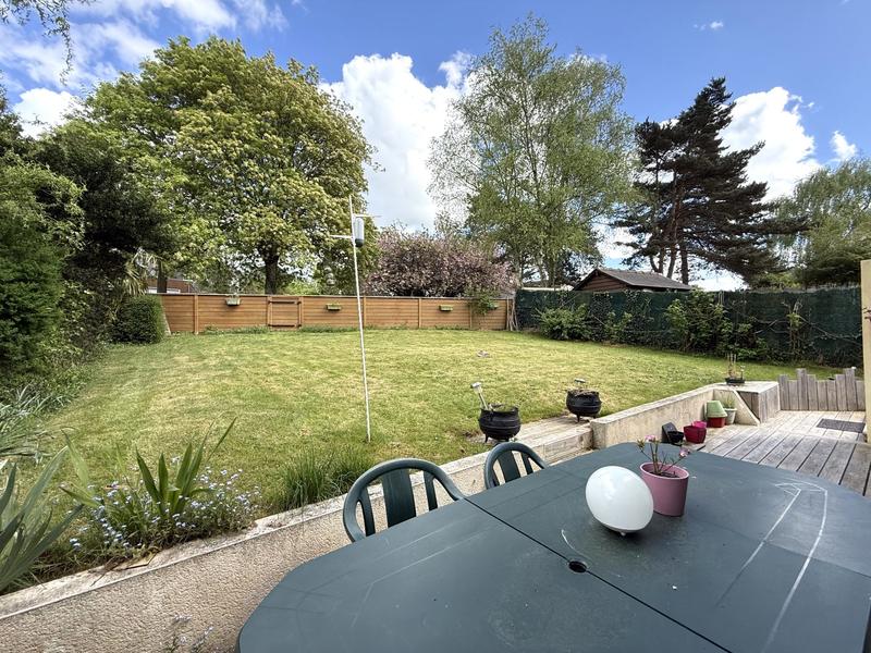 Maison - 99 m² - 5 pièces