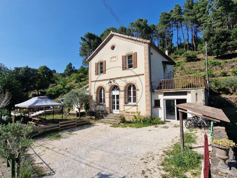 Maison - 155 m² - 6 pièces