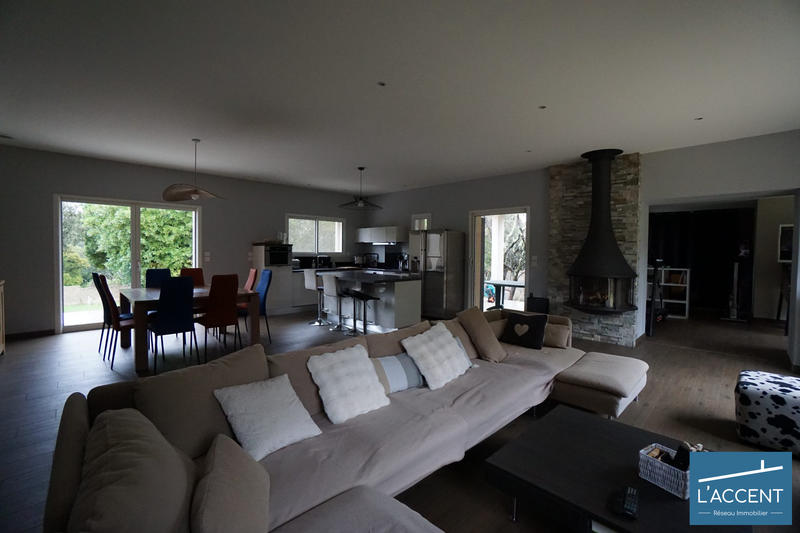 Villa - 183 m² - 6 pièces