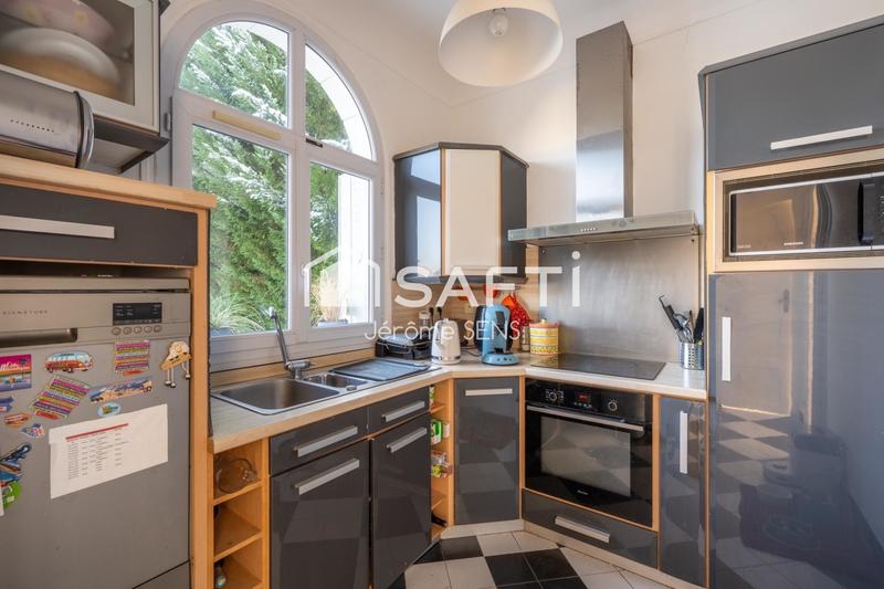 Maison de maîtres - 130 m² - 7 pièces