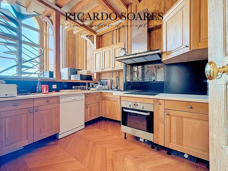 Appartement - 206 m² - 5 pièces